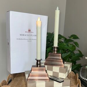 New in Box set of 2 Balsam Hill Miracle Flame Bronze Candles  🖤